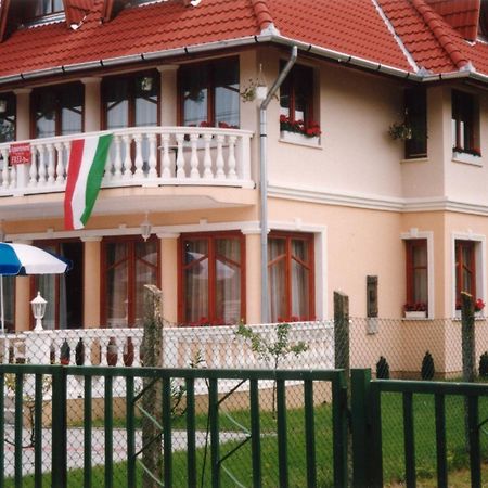 Dessewffy Guesthouse Zamárdi Exterior foto